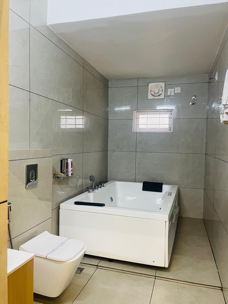 Private jacuzzi at the Jacuzzi Villa